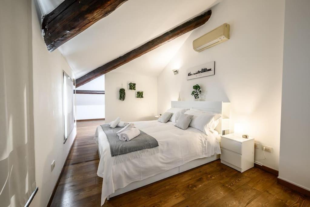 Апартаменты Buenos Aires' Nest - 10 Minutes From Duomo With Terrace Милан Экстерьер фото